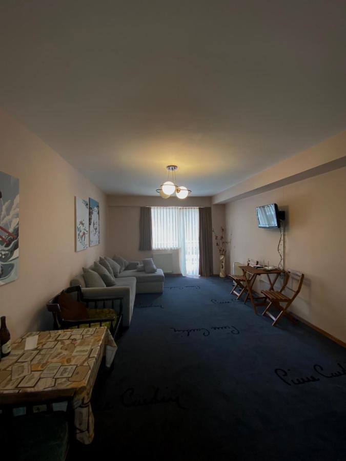 Royal'S Apartment 구다우리 외부 사진